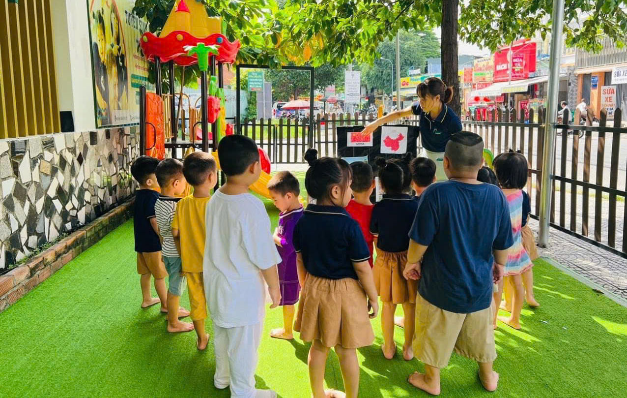 6. Các chương trình dã ngoại khám phá thế giới bên ngoài