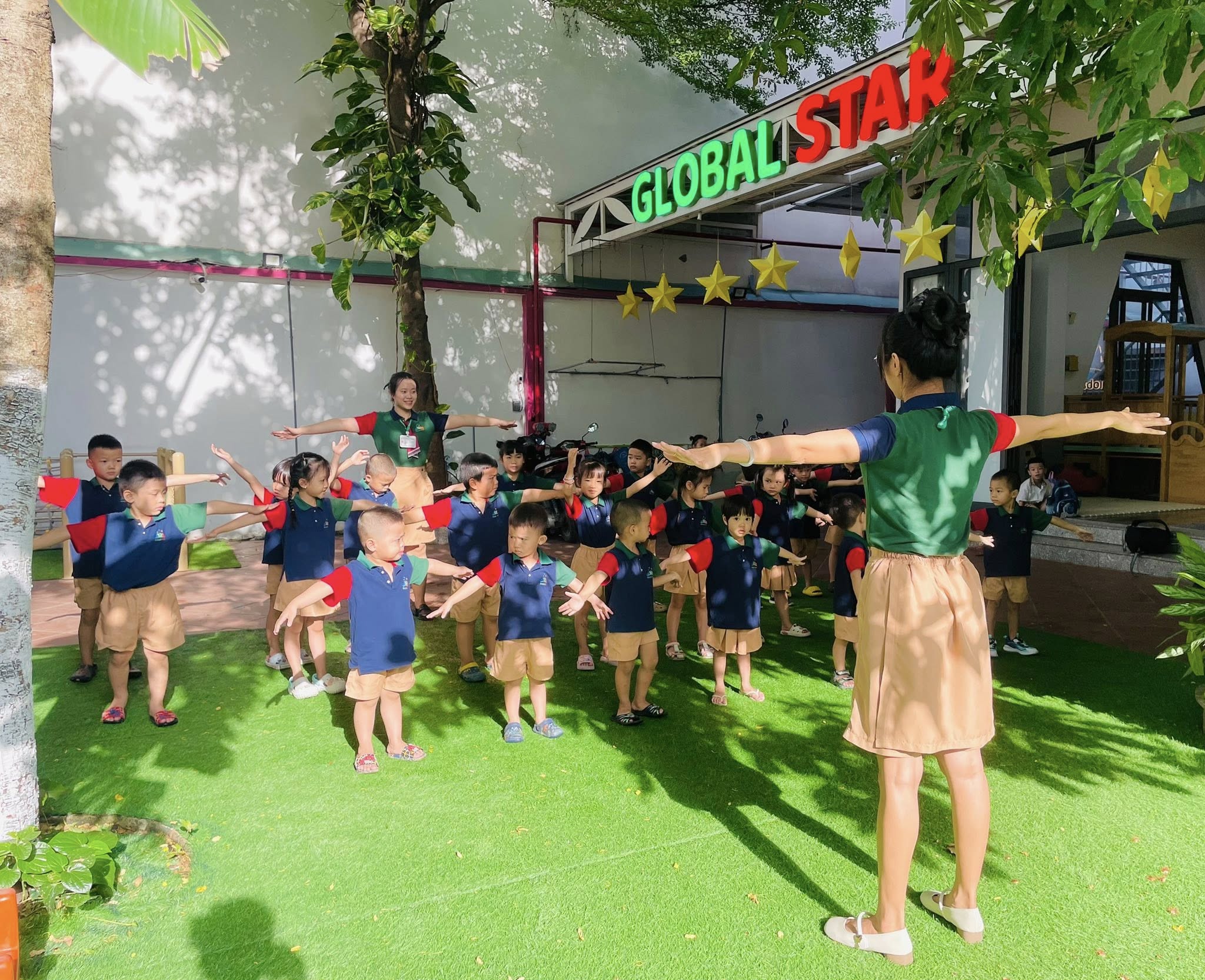 Về Global Star School