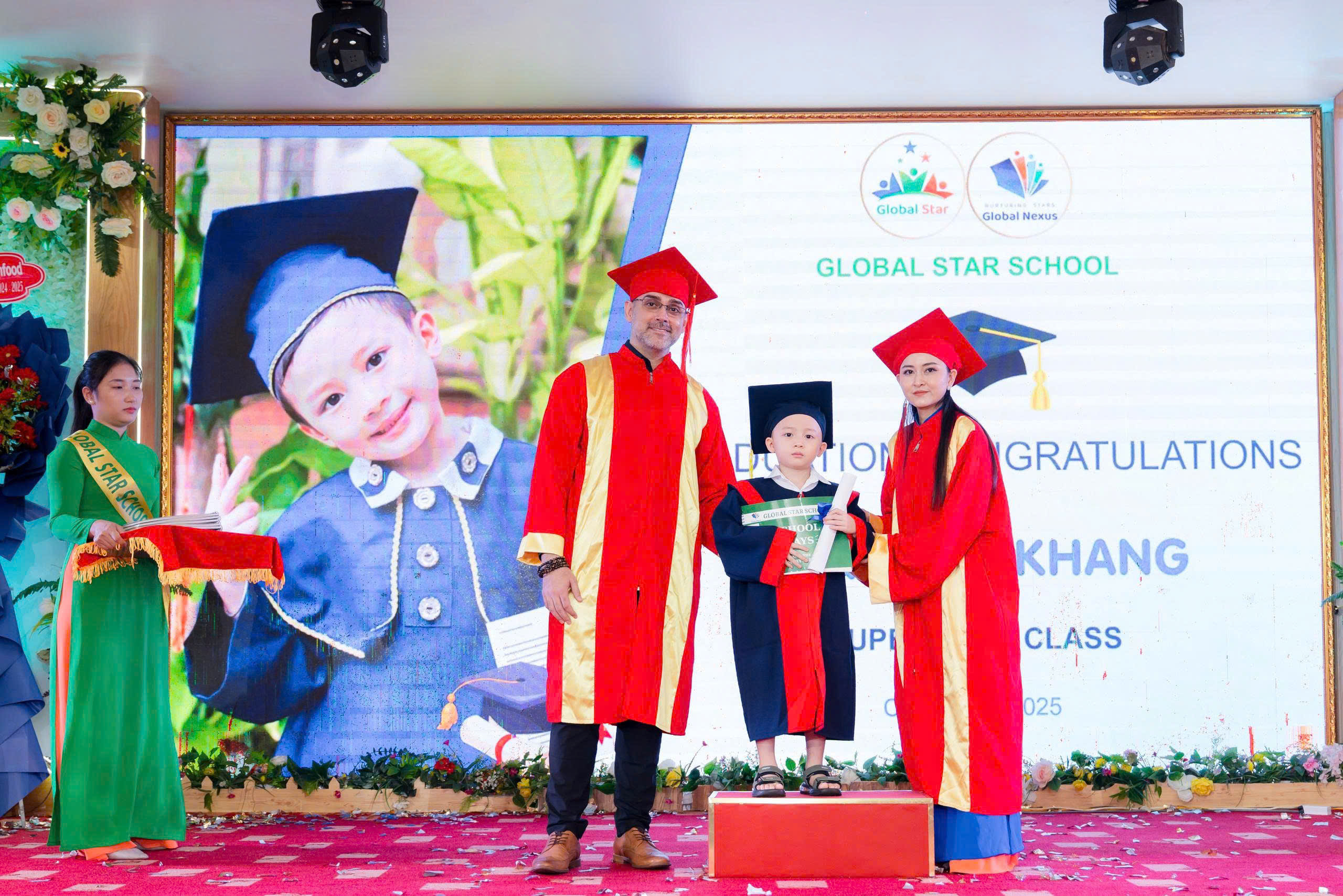1. Ngôn ngữ khai phóng - Song ngữ hội nhập